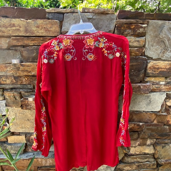 Johnny Was Beautifully Embroidered Long Sleeve Blouse - Picture 4 of 4